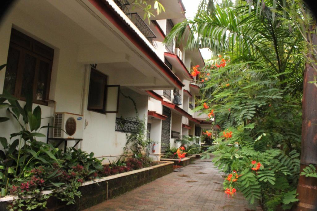 Diana Apartments Candolim Eksteriør billede
